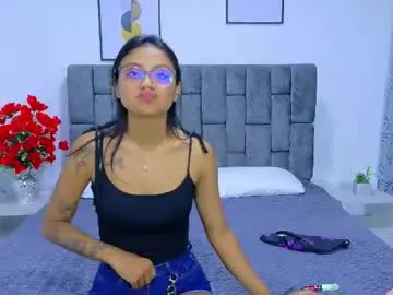 Chaturbate Live Sex Cam of soffia_konig