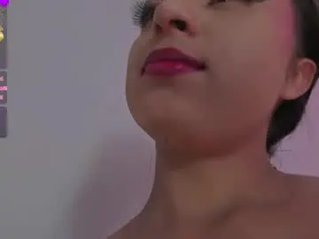 Chaturbate Free Live Porn of evelynhoward23