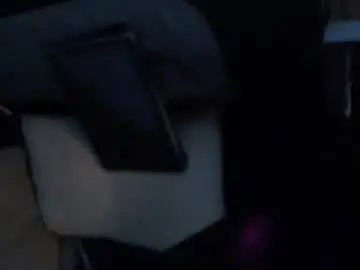 Chaturbate Adult Video Chat of leeguy_hugedick