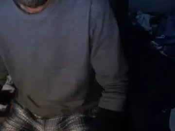 Chaturbate Best live sex cam show of leeguy_hugedick