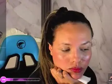 Chaturbate Live Sex Cam of jade_jones_a