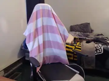 Chaturbate Live Sex Cam of kuggy570