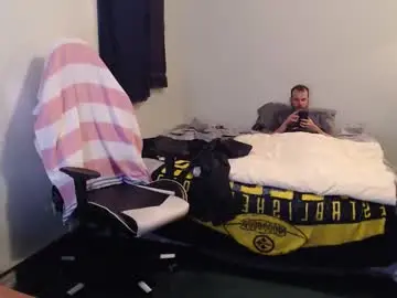 Chaturbate Live Sex Cam of kuggy570