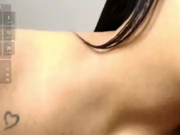 Chaturbate Live Sex Cam of alexa_candy_18