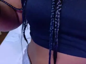 Chaturbate Live Sex Cam of kiara_evanss