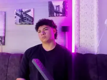 Chaturbate Watch Live Sex Cams of liam_percy7