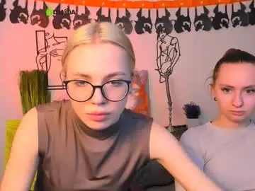 Chaturbate Sex Chat of mila_glow