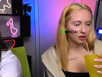 Chaturbate Adult Video Chat of mila_glow