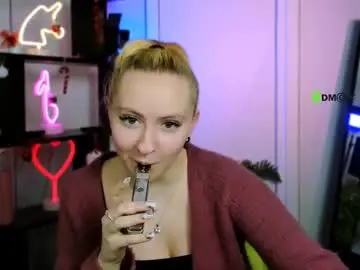 Chaturbate Adult Webcam of mila_glow