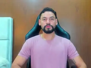 Chaturbate Watch Live Sex Cams of derrybigger_cm