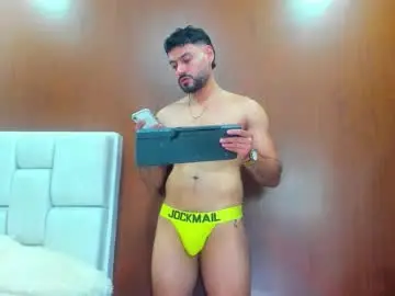 Chaturbate Adult Webcams of derrybigger_cm