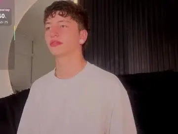 Chaturbate Private Sex Chat of aron_steel04