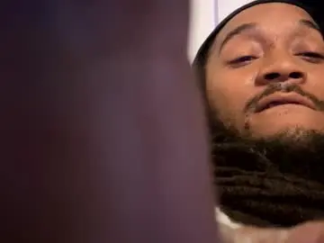 Chaturbate Watch Live Sex Cams of bigblkdick4wife2