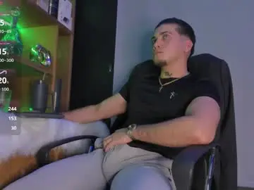 Chaturbate Best live sex cam show of gael_williams3