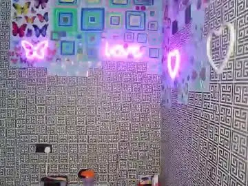 slimzyxdoll from chaturbate