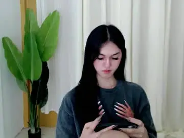 Chaturbate Live Sex Cam of ellamiller69