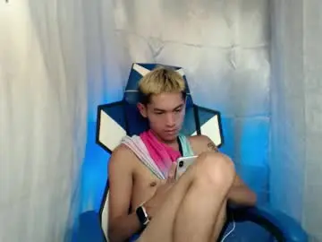 Chaturbate Sex Cam of 0cir_asiansatisfy