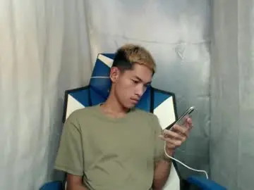 Chaturbate Live Sex Cam of 0cir_asiansatisfy