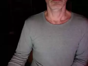 goliat74 from chaturbate