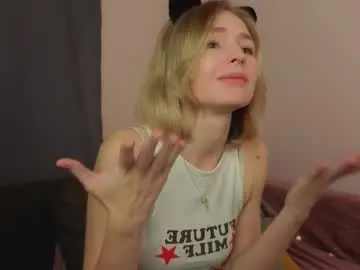 Chaturbate Adult Video Chat of gwenkevwitch