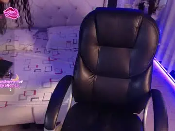 Chaturbate Live Sex Cam of tiana_scot