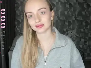 a_delina from chaturbate