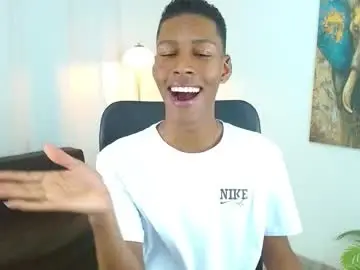 Chaturbate Live Porn of maiki18