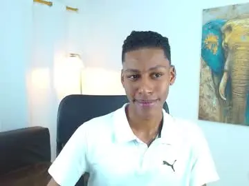 Chaturbate Best live sex cam show of maiki18