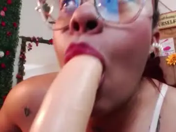 Chaturbate Live Sex Cam of miia_spencer_