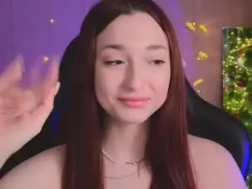 ravelyn_n from chaturbate