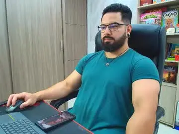 Chaturbate Best live sex cam show of robby_k