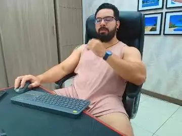Chaturbate Nude Webcam of robby_k
