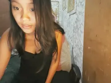 Chaturbate Free Live Porn of urasian_cherrymae