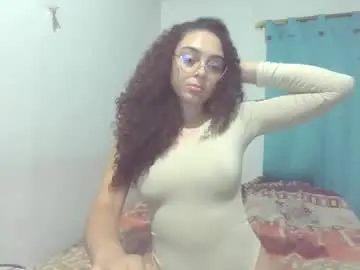 Chaturbate Live Sex of lily_anal_squirt