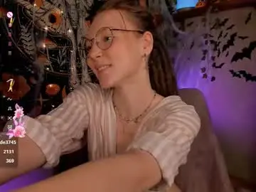 Chaturbate Sex Cam of lyra_thenymph