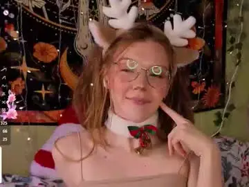 Chaturbate Live Porn of lyra_thenymph