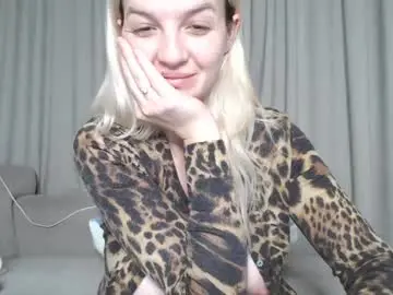 Chaturbate Watch Live Sex Cams of smileyouarehere