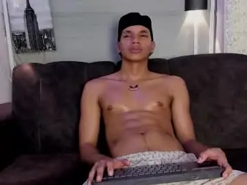 Chaturbate Watch Live Sex Cams of kai_storm7