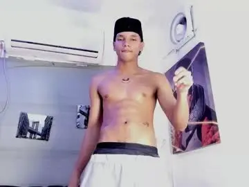 Chaturbate Adult Video Chat of kai_storm7