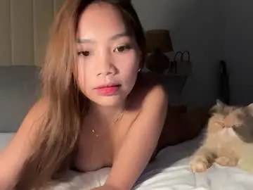 Chaturbate Live Sex Cam of angel_petite07