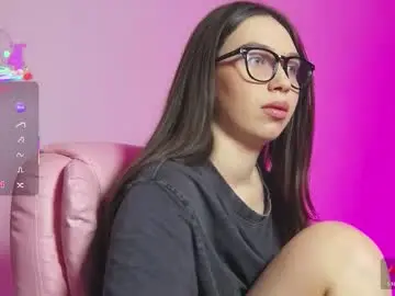 Chaturbate Live Sex Cam of arianahot777