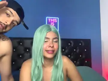 Chaturbate Live Sex Cam of gemaandmyke1