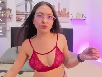 Chaturbate Live Sex Cam of sofialujan_