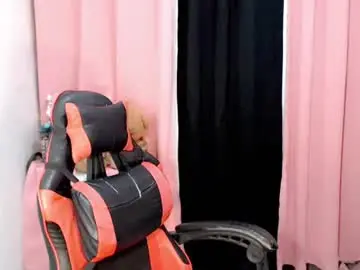 Chaturbate Sex Chat of im_yourfairyannaxx