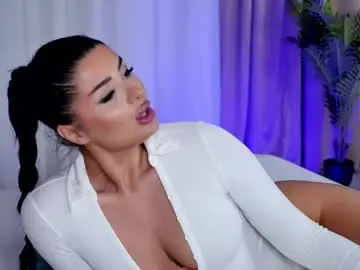 Chaturbate Live Sex Cam of kylie_kroft