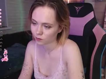 Chaturbate Adult Video Chat of lucy_mirror