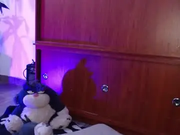 Chaturbate Sex Cam of raventh_