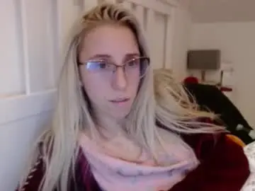 Chaturbate Sex Cam of barelylegalblondy