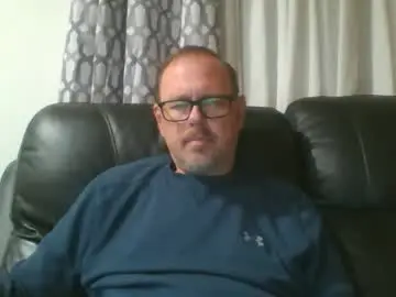 Chaturbate Free Porn Cam of freddieknuck