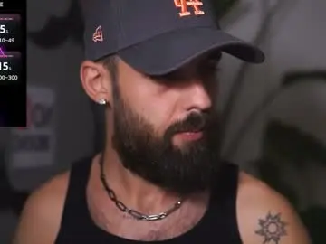 Chaturbate Private Sex Chat of hairyrobxxx